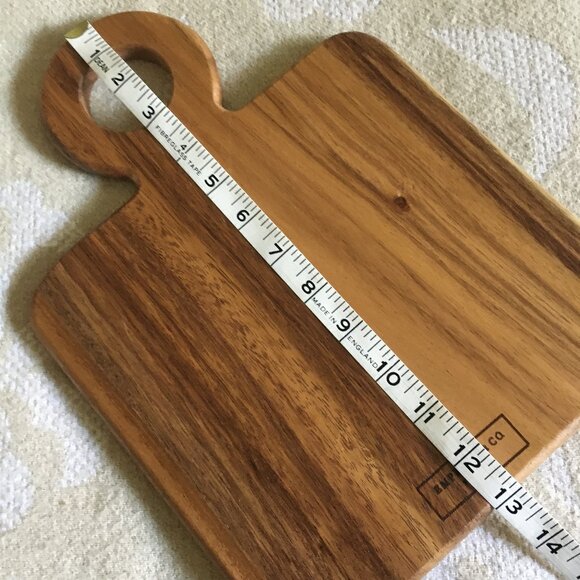 NWOT Acacia Wood Charcuterie Board - Picture 7 of 9